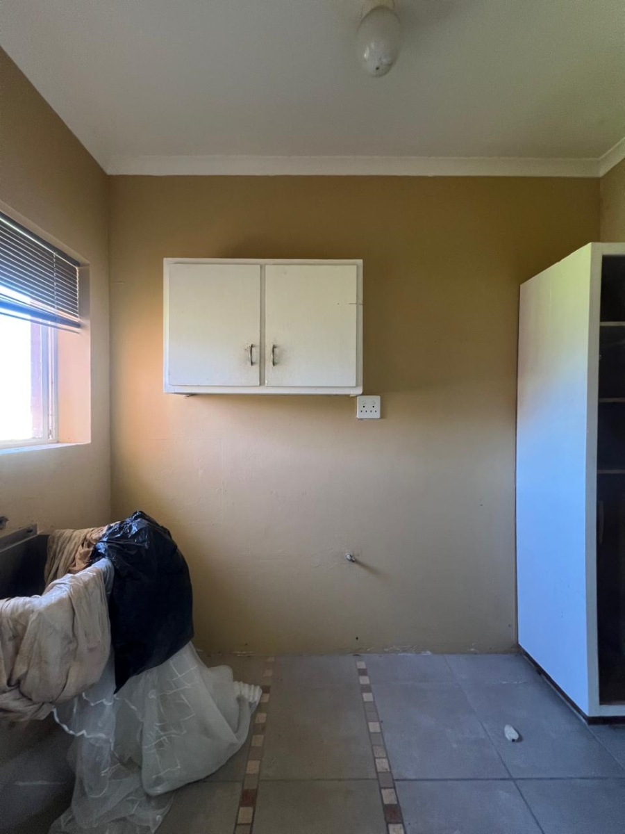 6 Bedroom Property for Sale in Rowallan Park Eastern Cape